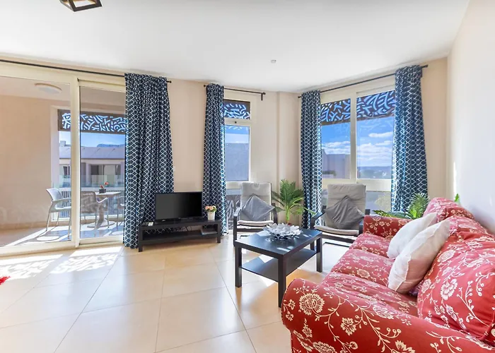 Apartman Cozy 1br In Mangroovy With Pool Gurdaka